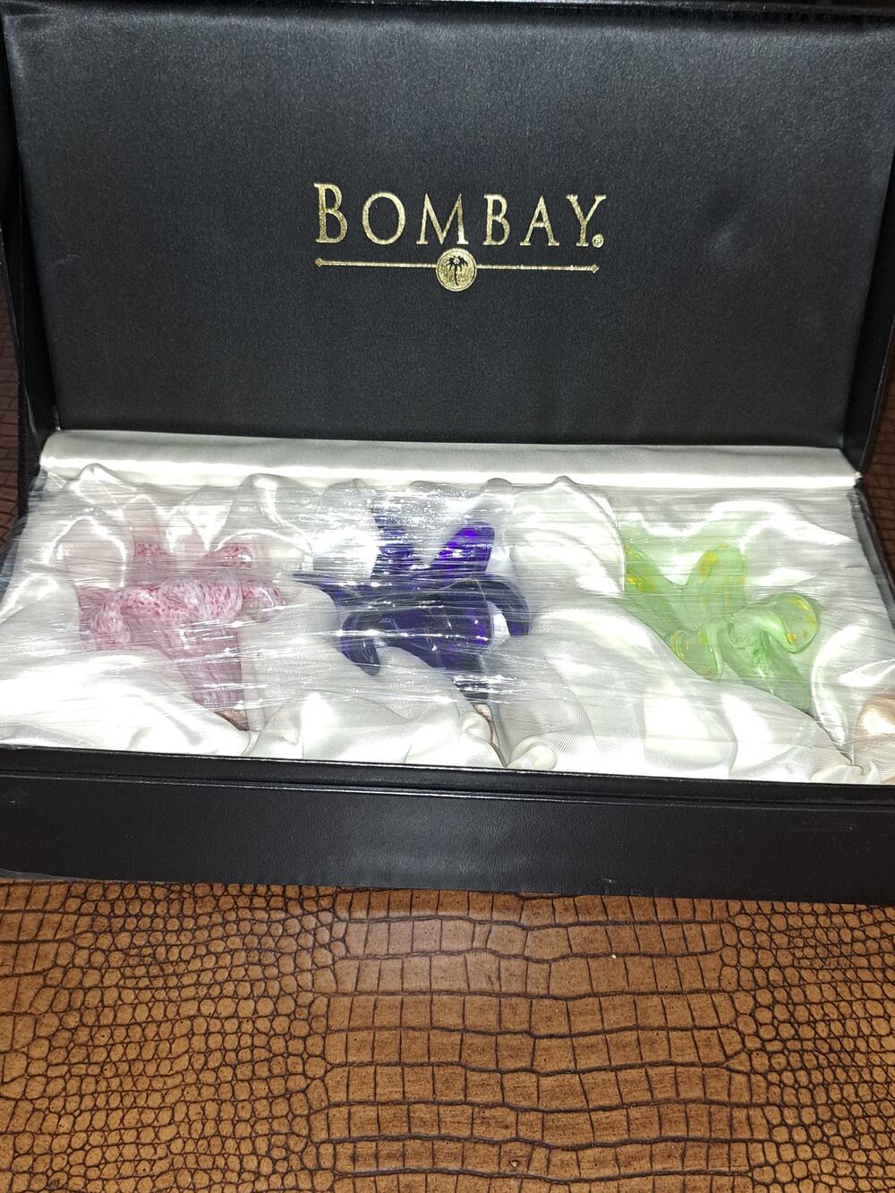 1998 BOMBAY Handblown Glass Floral Wine/Bottle Stoppers Pink/Green/Cobalt Blue 3